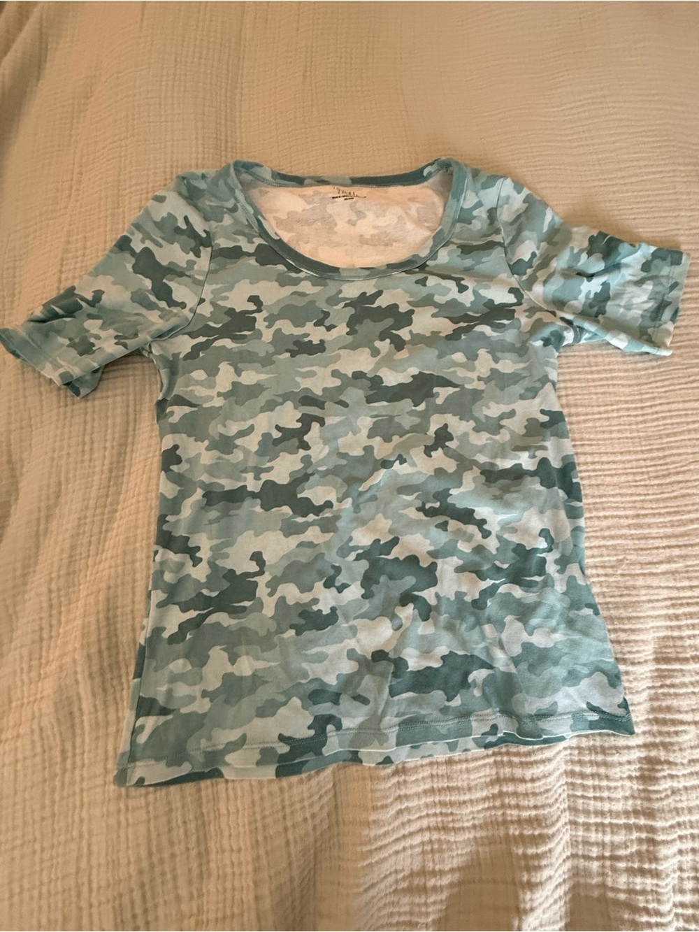 Women’s Short Sleeve Camo Tee - Light Teal